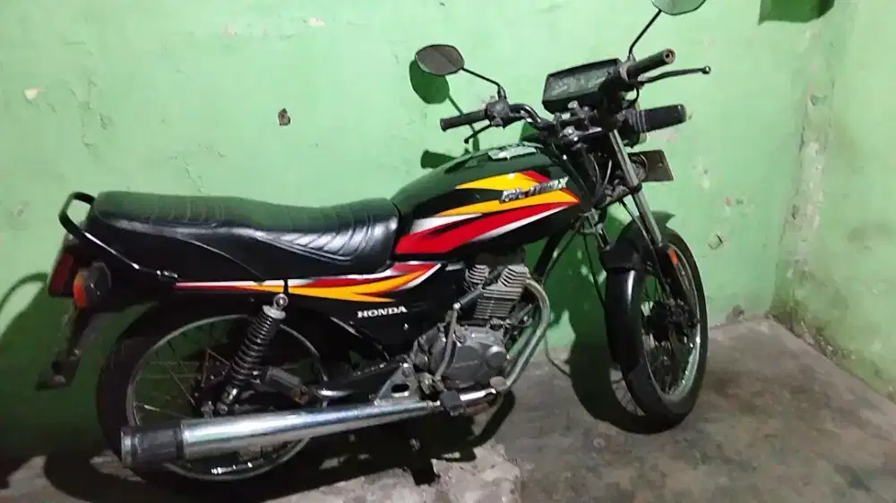GL max 125 Tahun 2005 Bulan Desember