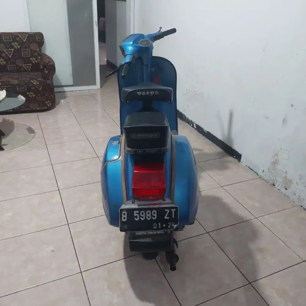 Vespa sudah ring 10 motor enak siap pake surat komplit