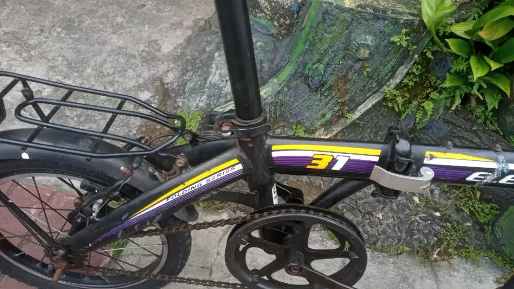 Sepeda lipat merk element 16in single speed