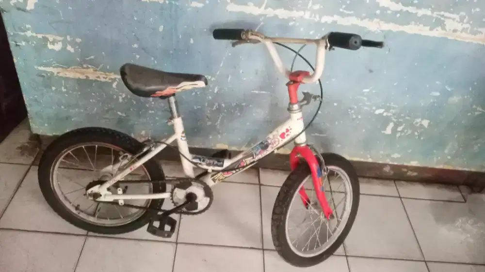 Sepeda anak merk united ukuran 16in