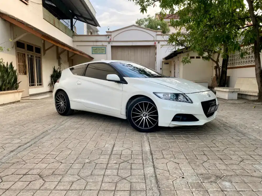 Honda CR-Z ZF1 Hybrid AT 2013