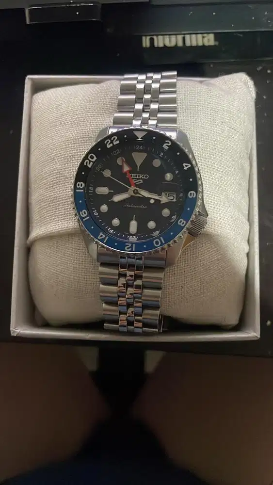 Seiko 5 Sports GMT Batman Automatic Blue