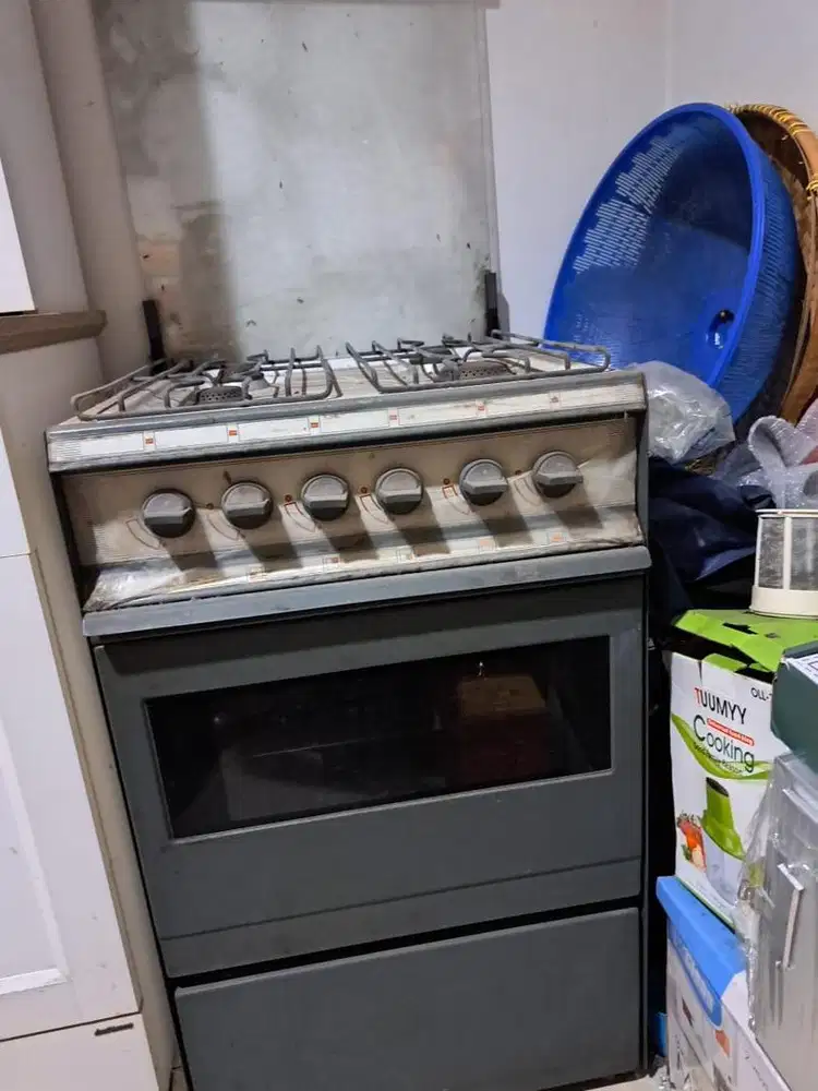 Kombinasi Oven dan Kompor Gas Bekas - Jarang Dipakai