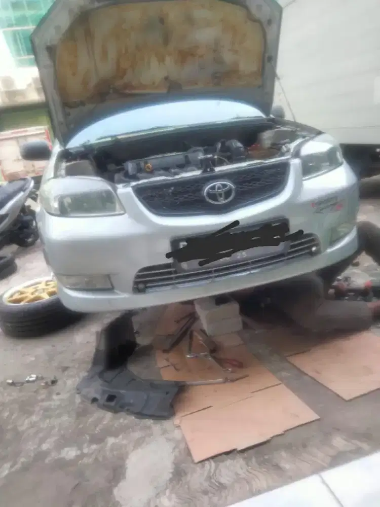 Layanan servis mobil atau home service