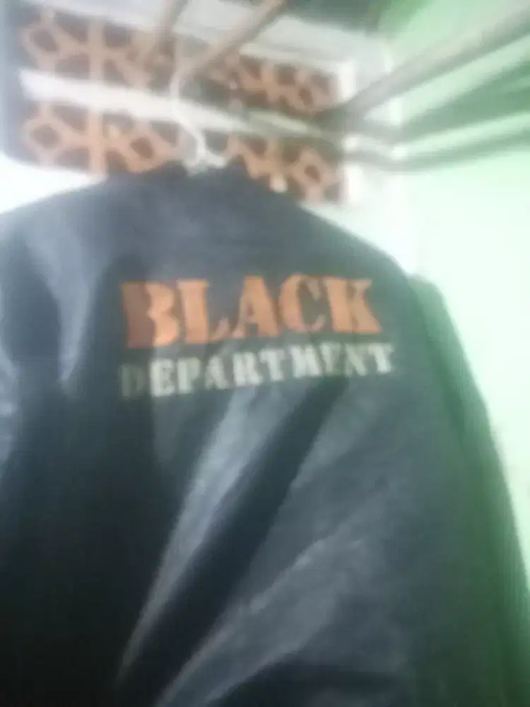 Jaket black pria seken