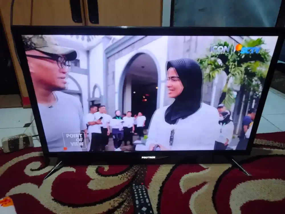 TV LED 32 DIGITAL MERK POLYTRON REMOT ADA