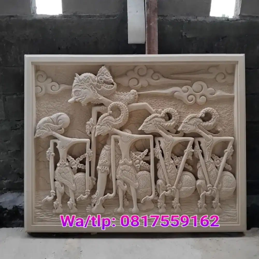 Relief wayang pendowo limo batu alam paras jogja