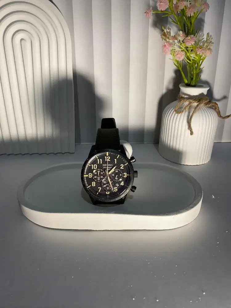 Jam tangan seiko chronograph