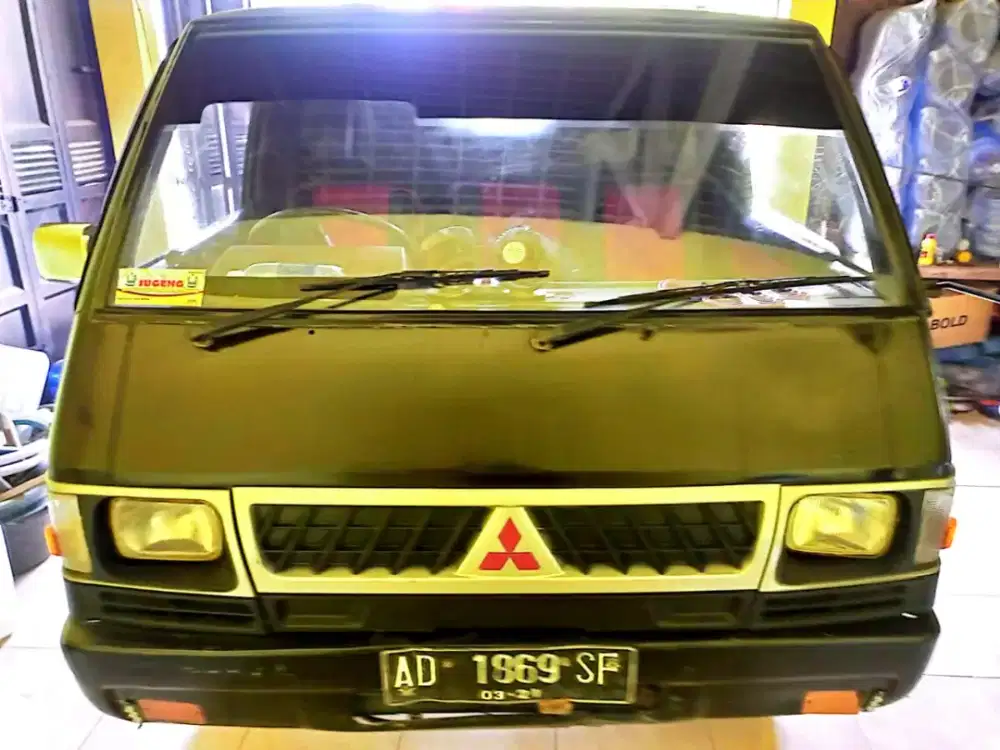 Mitsubisi L300 tahun 1993