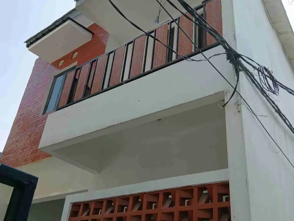 Dijual Rumah Siap Huni 2 Lantai SHM Dijakarta Timur