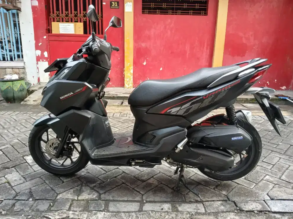 Jual vario 160 2024 km 23 plat w gresik istimewa siap pakai