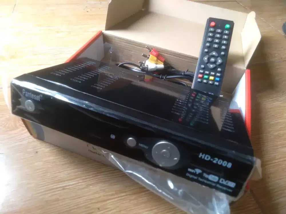 Set top box TV digital,masih baru,gk jadi kepakai.
