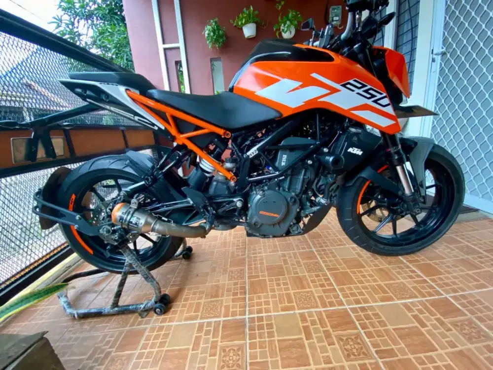 Jual KTM Duke siap Turing Bos
