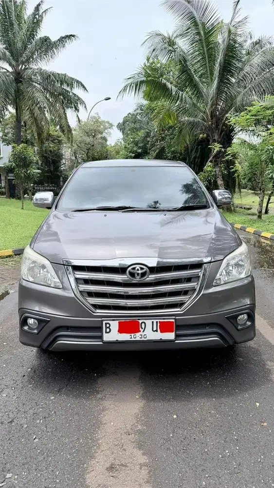 Kijang Inova G AT Matic Bensin 2015 Warna Abu Abu Metalik