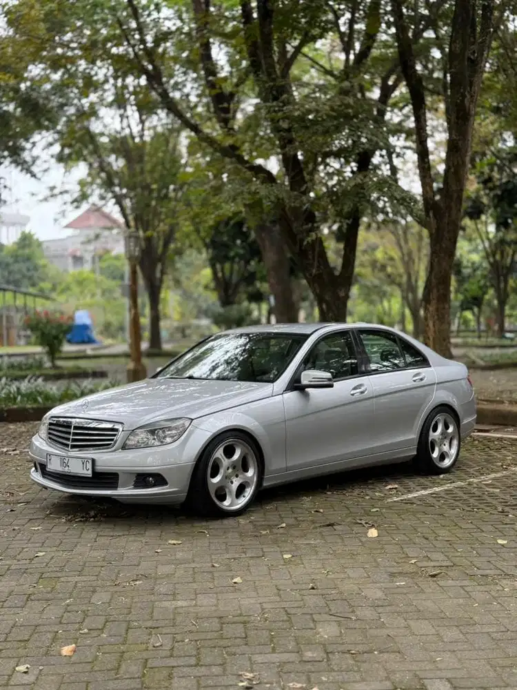 Mercedes-Benz C200 Kompressor 2010 Bensin