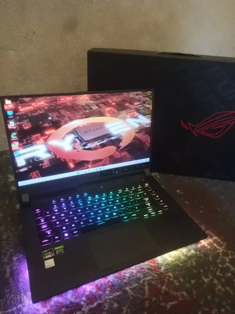 Laptop gaming Asus Rog Strix G513RM R7 RTX 3060