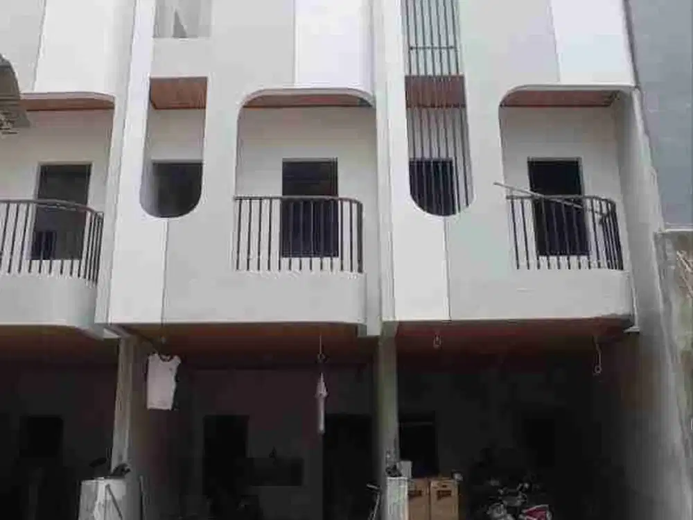 Rumah Ready Stock 3 Lt Dgn Rooftop di Utan Kayu Dekat UNJ, Stasiun Matraman, Manggarai, Toll Rawamangun, RS.Persahabatan, Cempaka Putih, FKUI, BPKP, Jatinegara