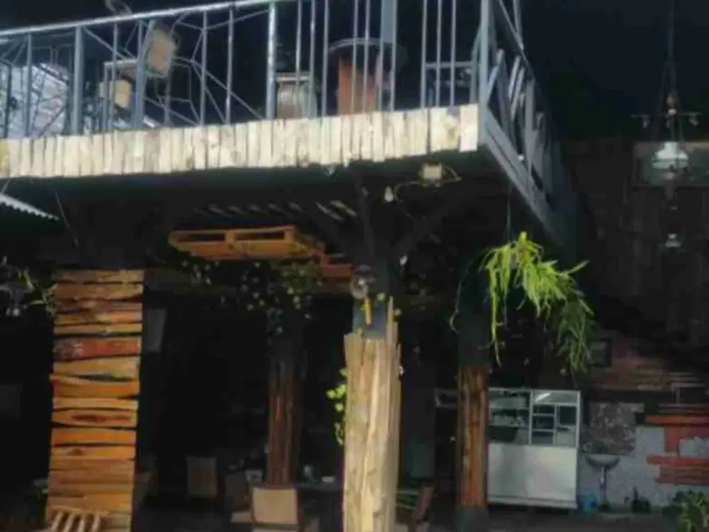 dijual murah excafe di jalan nasional poros Surabaya Banyuwangi lokasi di bangil Pasuruan