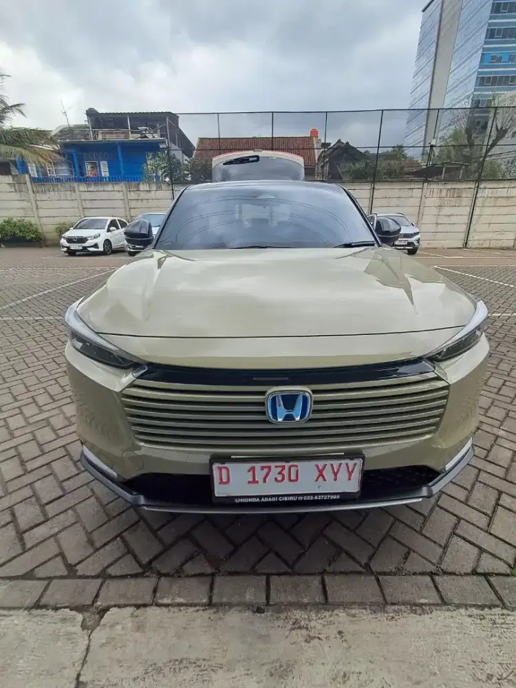 BRAND NEW HRV HYBRID 2025