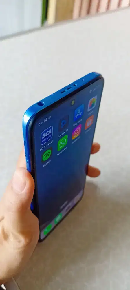 Xiomi Redmi 10 (lengkap dus dan charger)