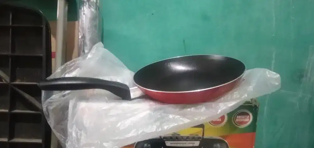 Wajan maxim, panci panda dan kipas angin