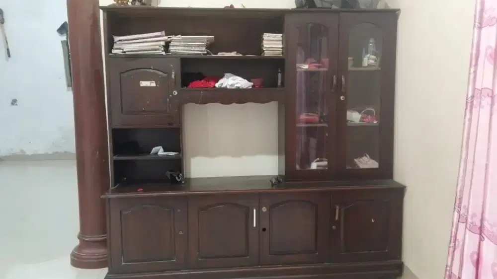 Lemari bahan kayu Jati