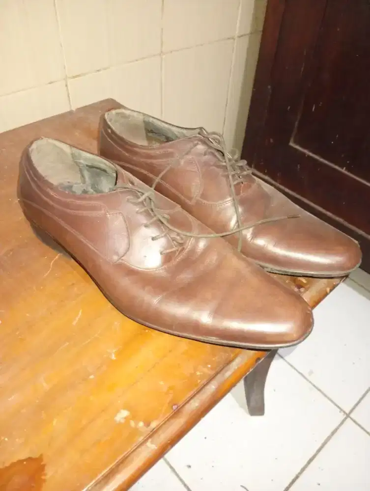 Sepatu kulit Pedro uk 43-44