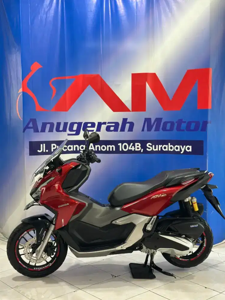 low km Honda Adv 160 Cbs tahun 2022 mulus