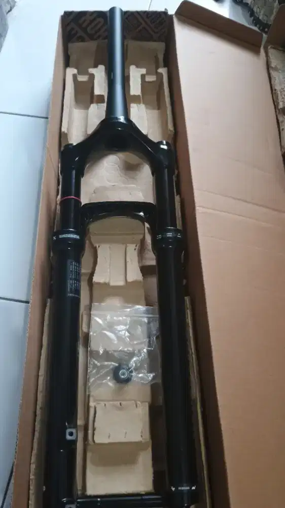 Fork Rockshox Judy Gold 29 Boost TA T100