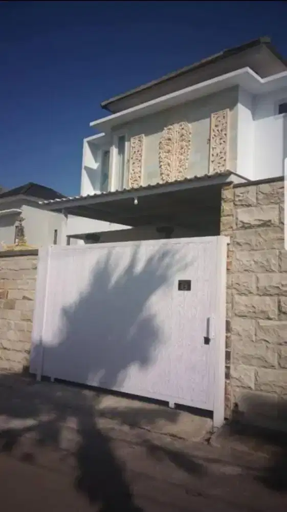 Jual rumah semi villa ada pool di perumahan Cepaka Badung Bali