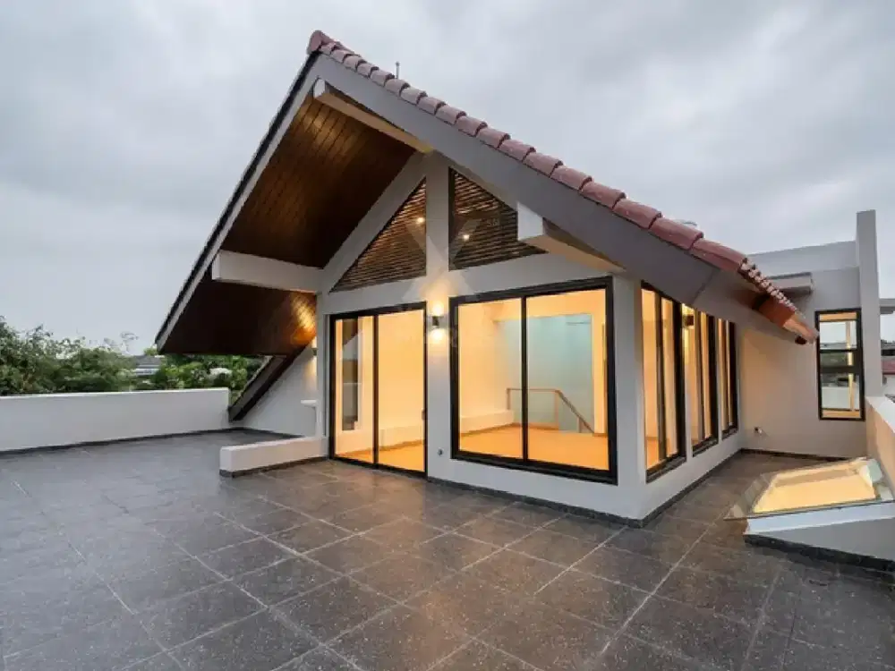 BRAND NEW DENGAN INTERIOR KEREN POSISI LUAS HOEK