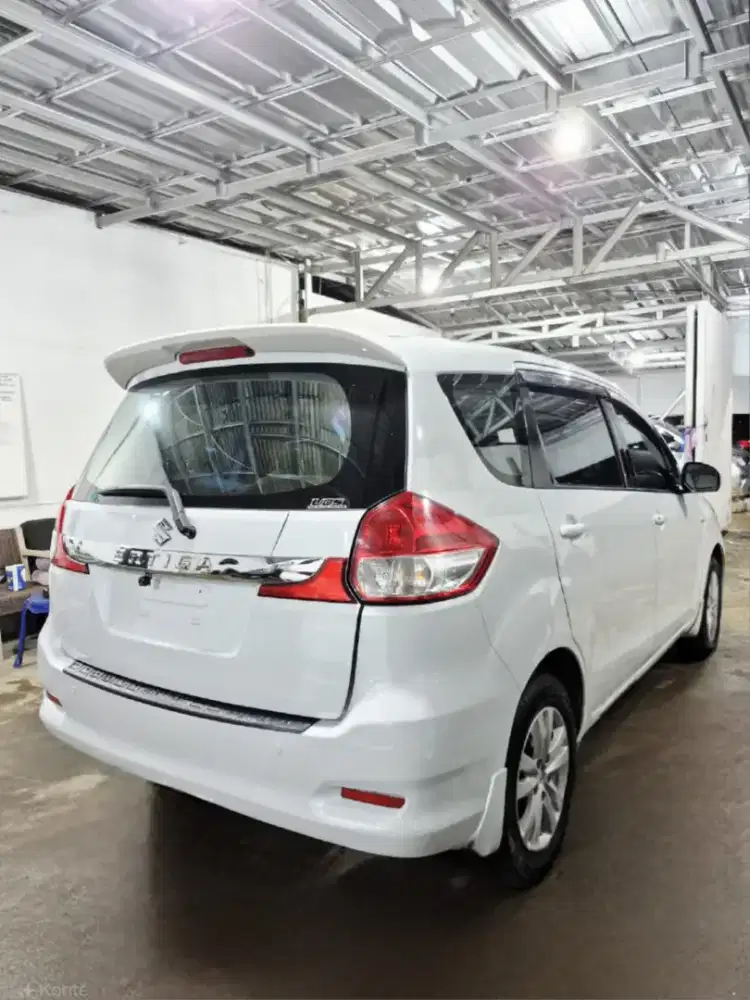 Ertiga GL a/t 2017 Dp 6 jt ang 3,5 j6