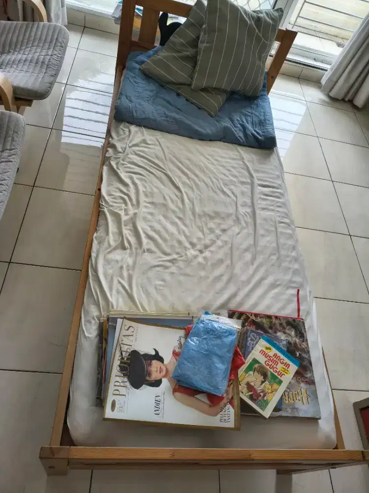 Ranjang Ikea Sniglar