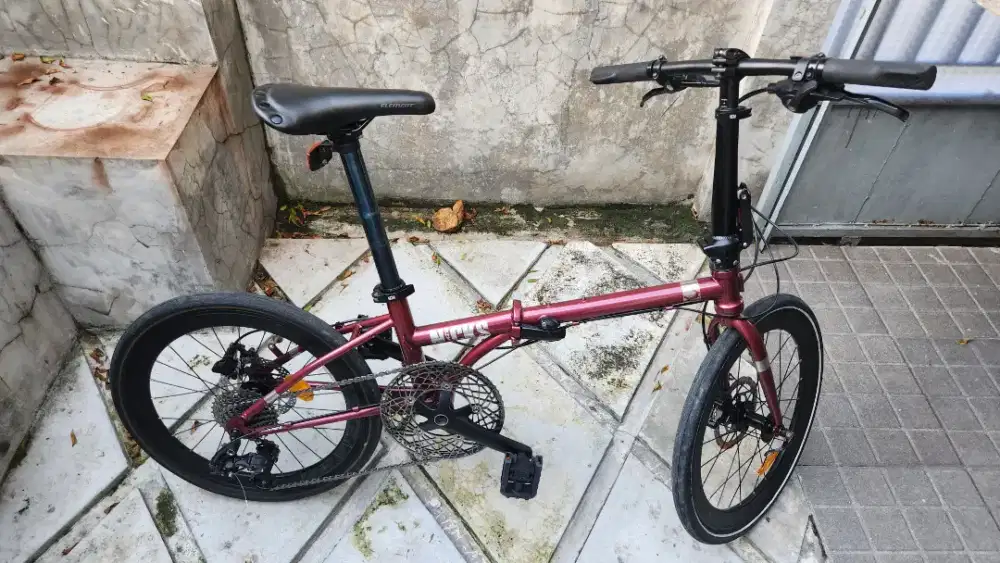 Sepeda Lipat Element Nicks