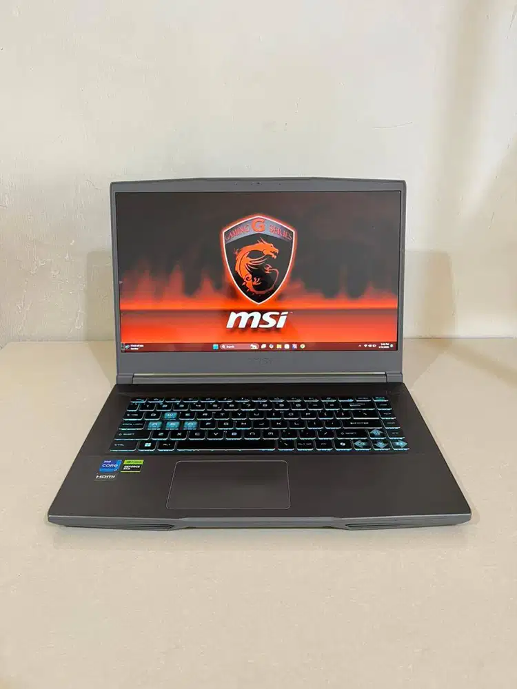 Laptop Gaming MSI Thin 15 (B13UCX)