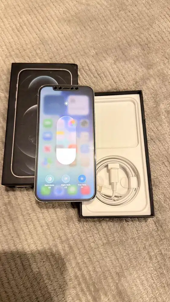 Iphone 12 Pro 256GB Silver All Operator ON Lengkap