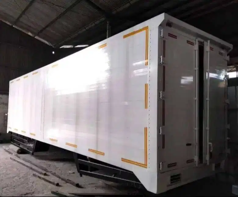 MURAH Box aluminium tronton 6x2 6x4 Isuzu Giga bok alumunium