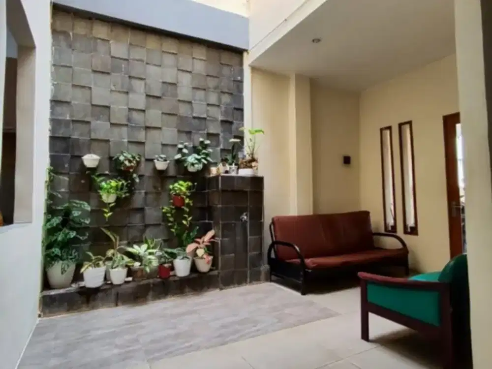 Rumah 2 Lantai Rapih Siap Huni Hrg 800jt Di Bukit Golf Cibubur