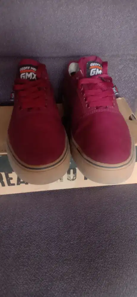 Sepatu Geoff Max