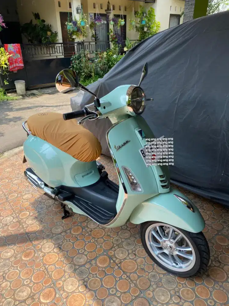 Vespa Primavera 150 abs || odo 2 rb || Beli dari baru