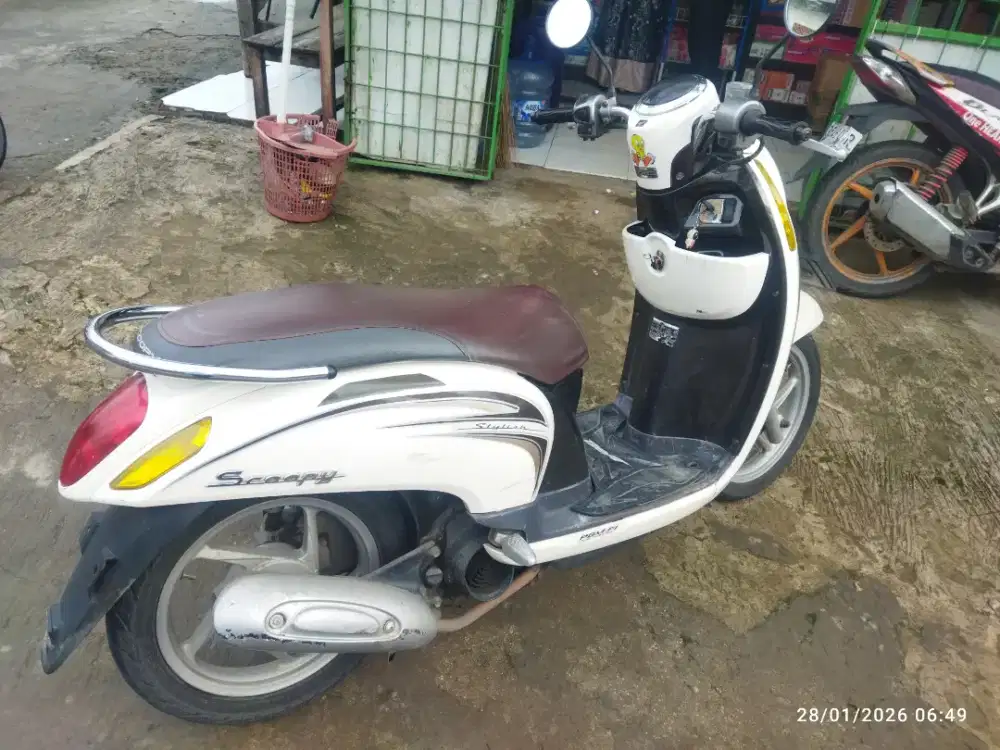 Honda Scoopy 2013