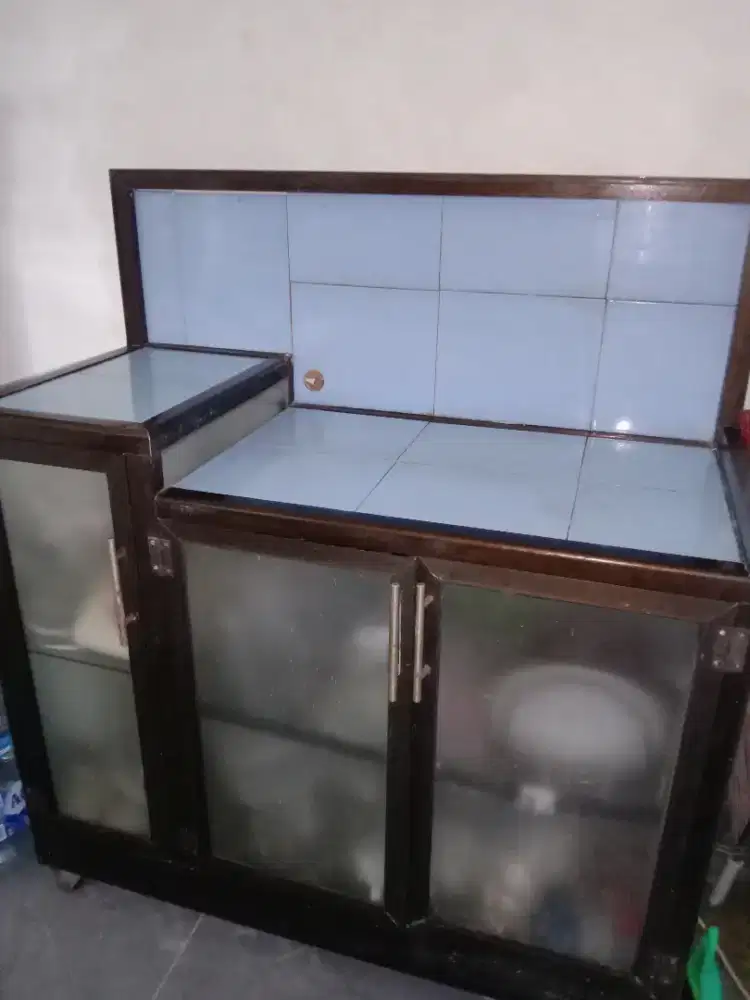 Rak piring dan kompor Rak serbaguna