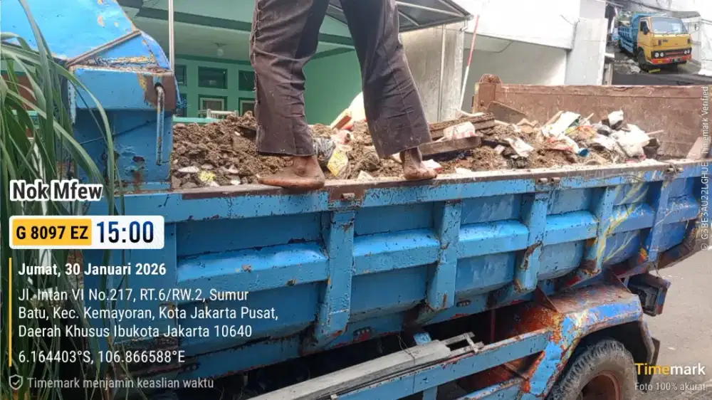 Jasa buang puing dan pengurugan