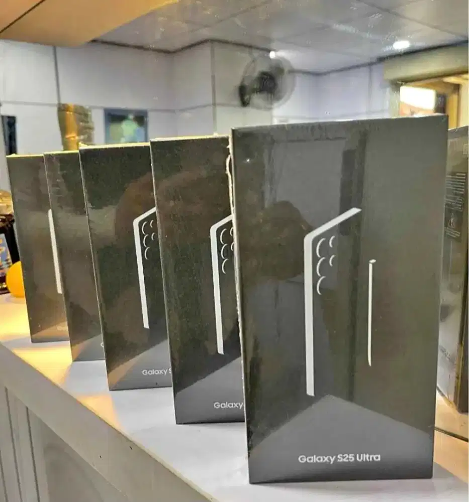 SAMSUNG S25 ULTRA 5G RAM12/256&512 FREE PROTEKSI1TH+TA25W GARANSI SEIN