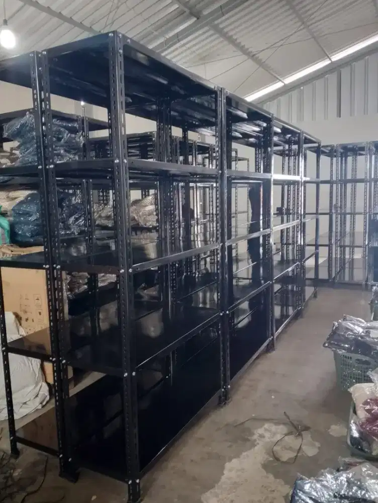 rak besi kondisi baru hitam kuat mantap