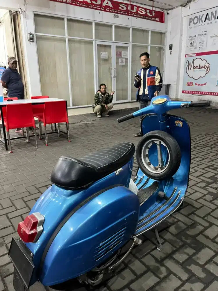 Vespa Super 150