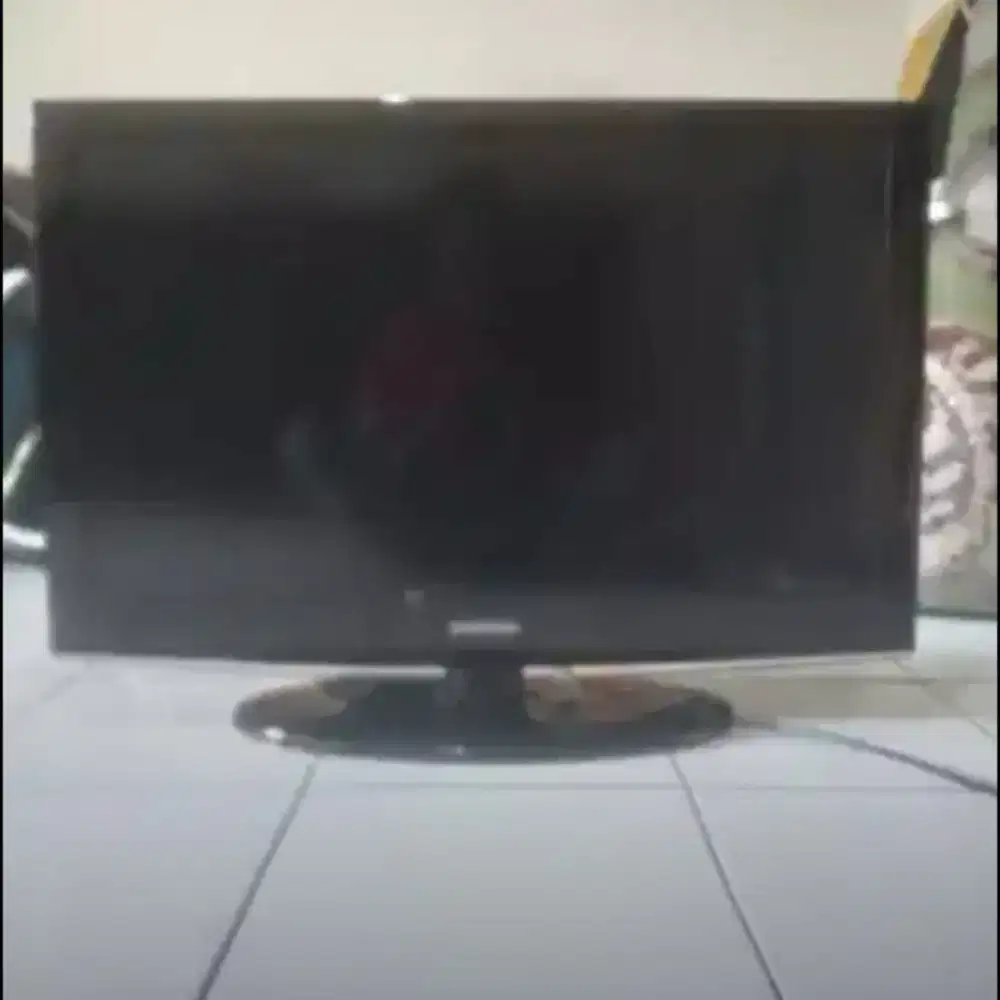 LCD Tv Samsung 32 inch ( LA2C450E1 ) suara ada, gambar hitam