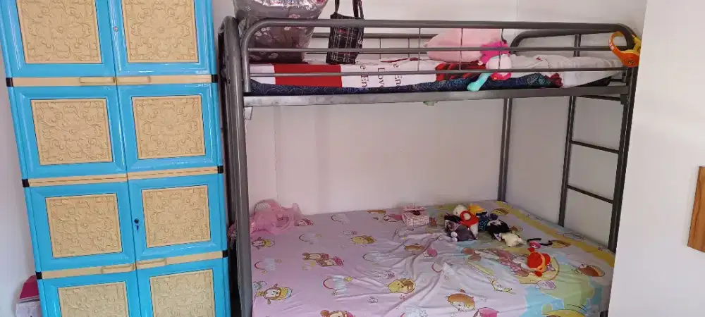 Bunk Bed tempat tidur bertingkat