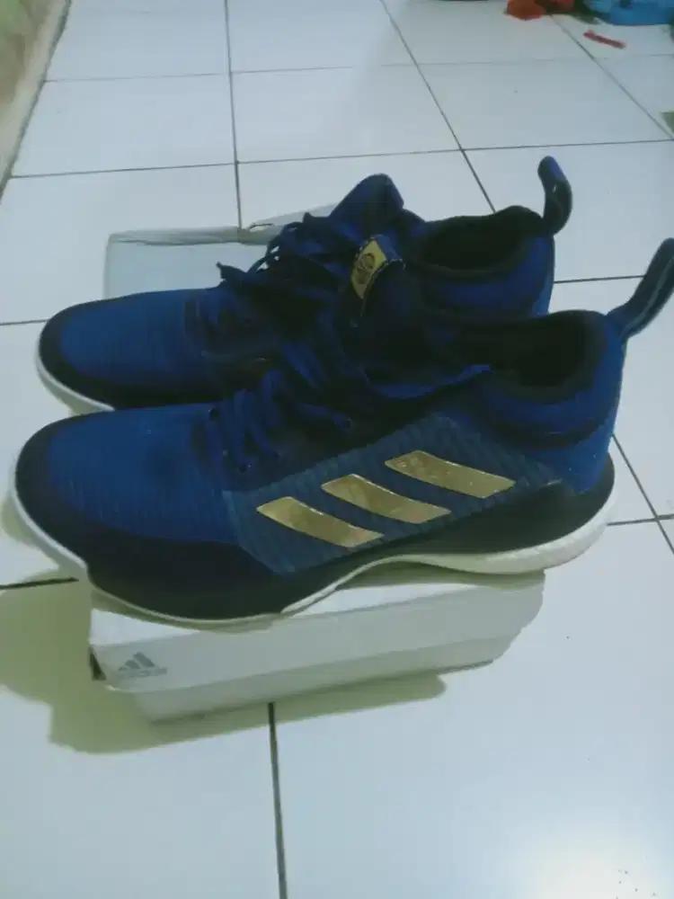 Jual spatu size 44 pemakaian 3x