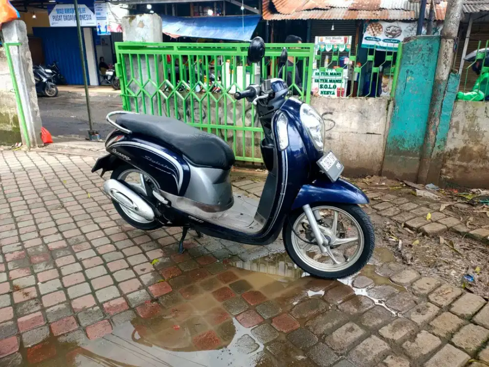 Honda Scoopy 110cc PGM-FI Tahun 2016